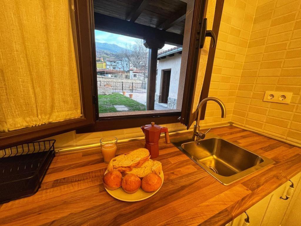 Apartamentos Dona Jimena Del Ambroz 4 Estrellas Complejo Unico En El Centro Del Pueblo - Piscina Ya Abierta Hervás Zewnętrze zdjęcie